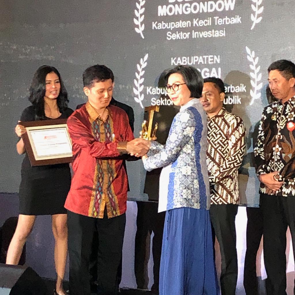 Bupati Bolmong Terima Penghargaan Indonesia Attractiveness Award 2019